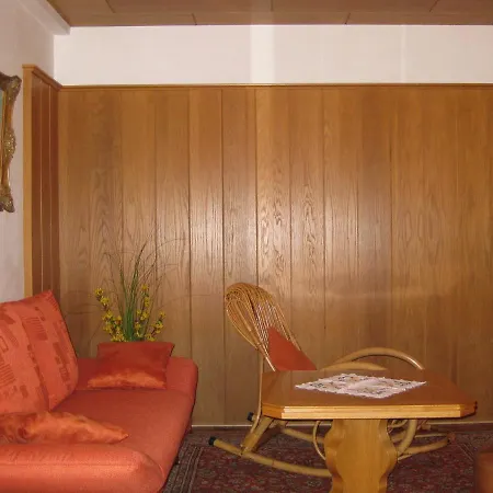 شقة Panoramic View In With Garden بيرسبرون